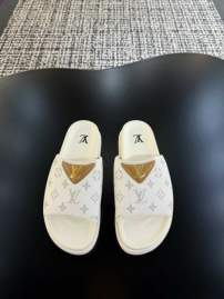 Picture of Louis Vuitton Slippers _SKULVsz38-44hnx04021521